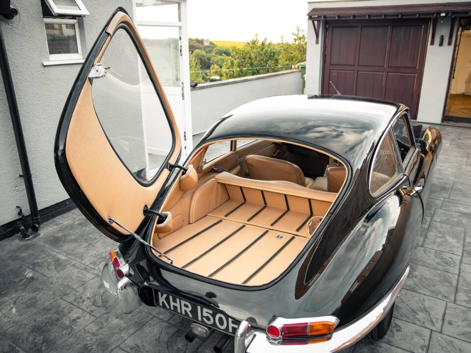 Imagen 41/42 de Jaguar E-Type (2+2) (1967)