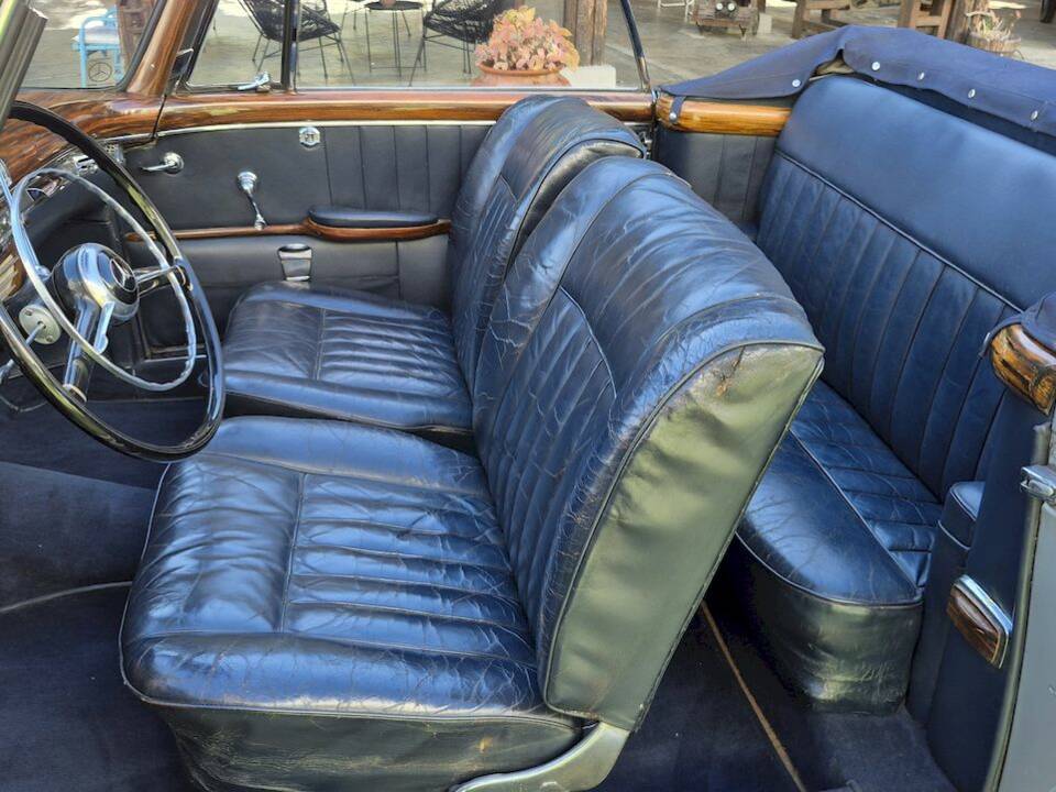 Image 20/61 de Mercedes-Benz 220 S Cabriolet (1957)