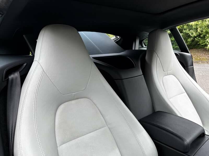 Image 48/50 of Jaguar F-Type (2014)