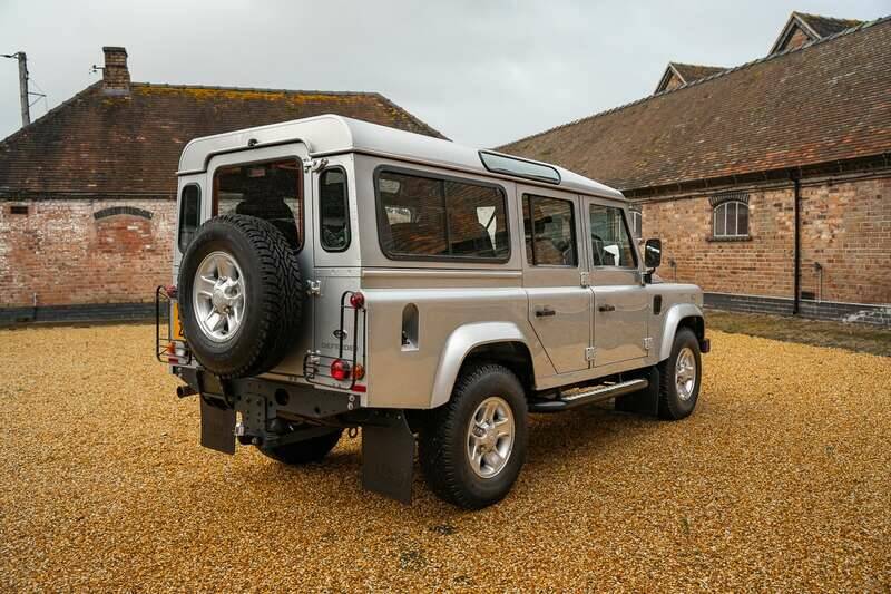 Image 24/50 de Land Rover Defender 110 (2015)