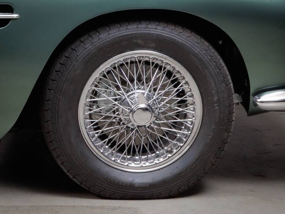 Image 14/26 de Aston Martin DB 4 Vantage (1962)