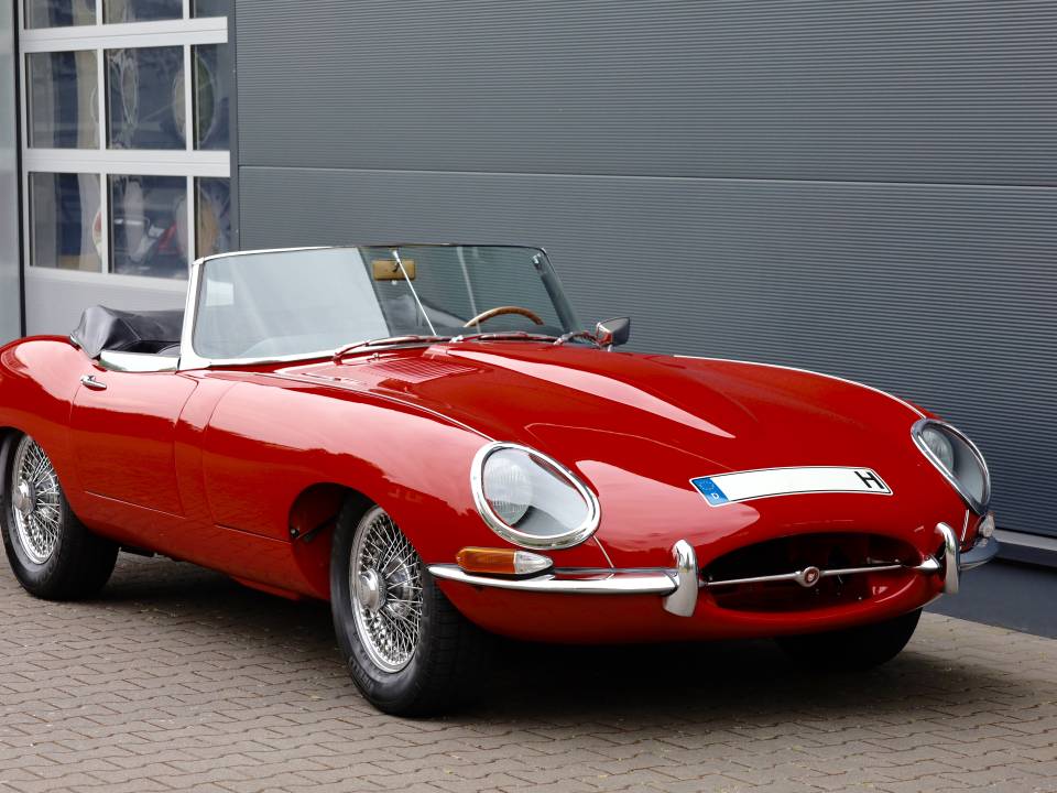 Immagine 13/22 di Jaguar E-Type 3.8 (1964)