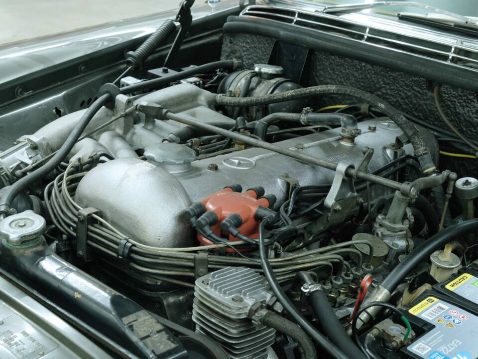Bild 43/50 von Mercedes-Benz 300 SEL (1967)