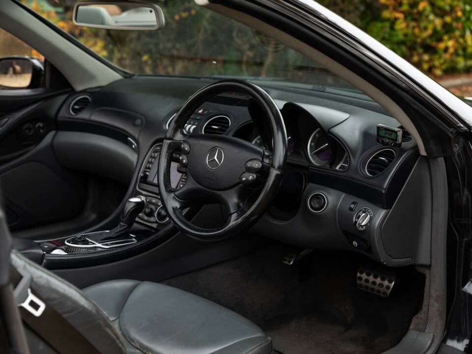 Bild 36/50 von Mercedes-Benz SL 500 (2002)