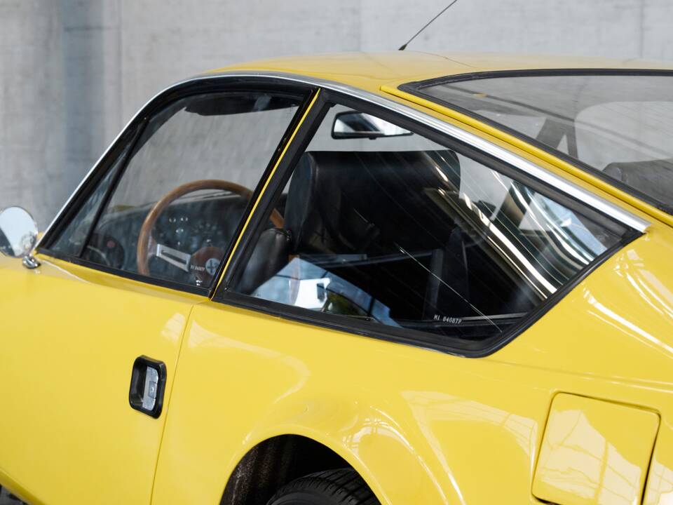 Image 18/50 of Alfa Romeo Junior Zagato GT 1600 (1974)
