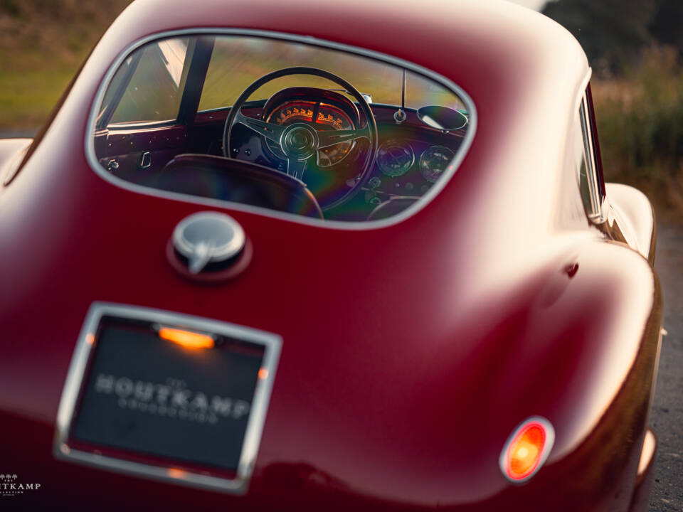 Bild 14/19 von FIAT 8V (1953)