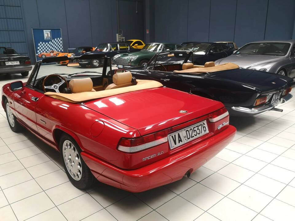 Imagen 63/63 de Alfa Romeo 2.0 Spider (1992)