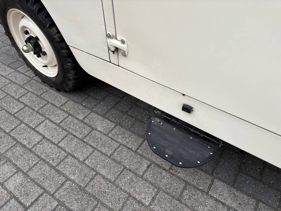 Bild 9/18 von Land Rover 88 (1958)