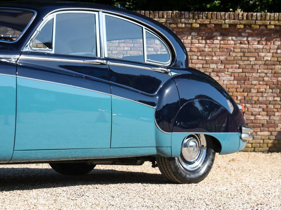 Image 17/50 de Jaguar Mk IX (1961)