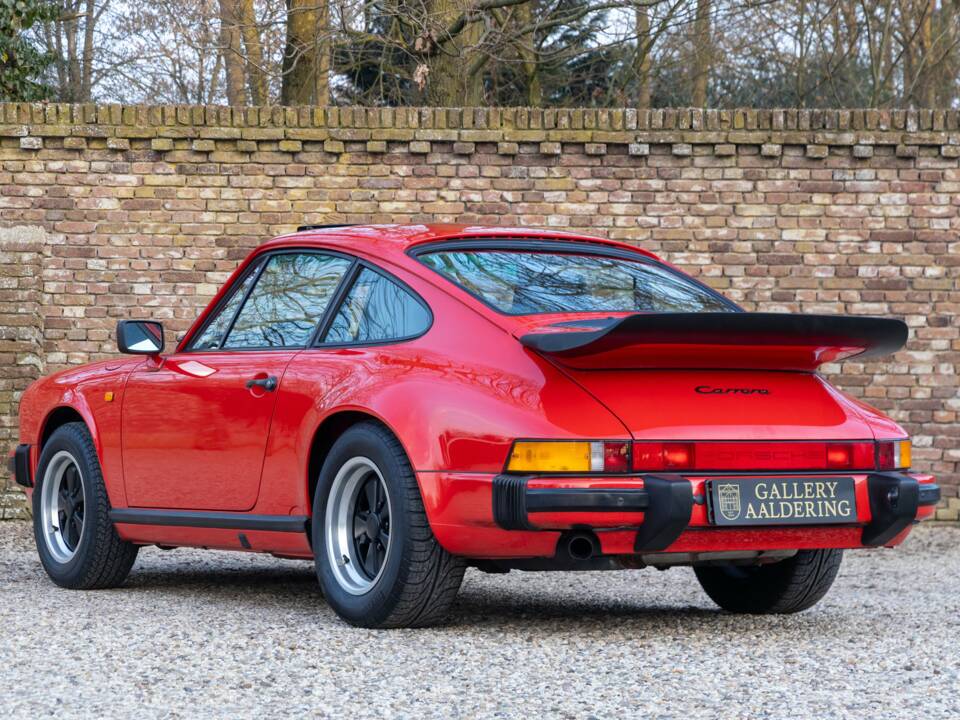 Bild 2/50 von Porsche 911 Carrera 3.2 (1988)