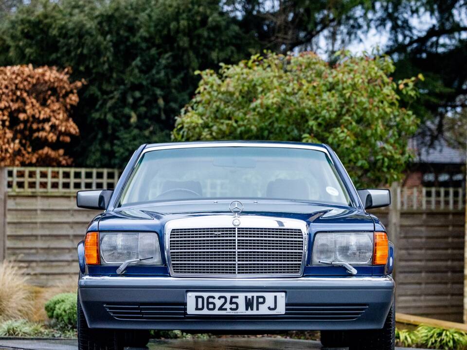 Bild 8/49 von Mercedes-Benz 560 SEL (1986)