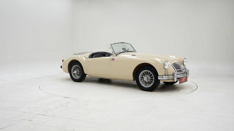 Image 3/15 de MG MGA 1500 (1957)