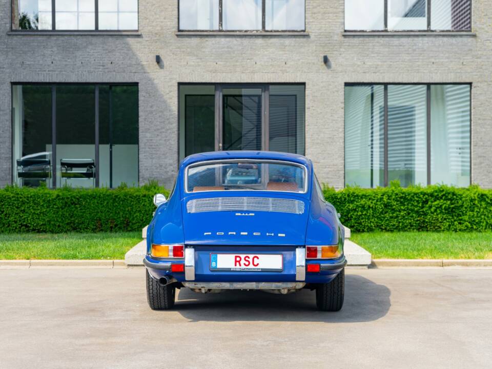 Image 16/34 de Porsche 911 2.0 E (1969)