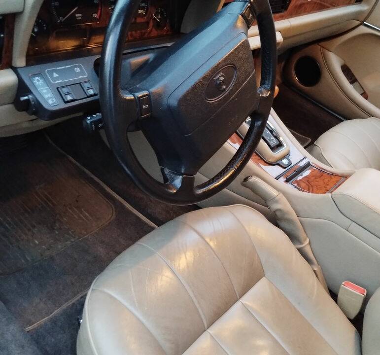 Image 2/8 of Jaguar XJ 6 4.0 (1994)