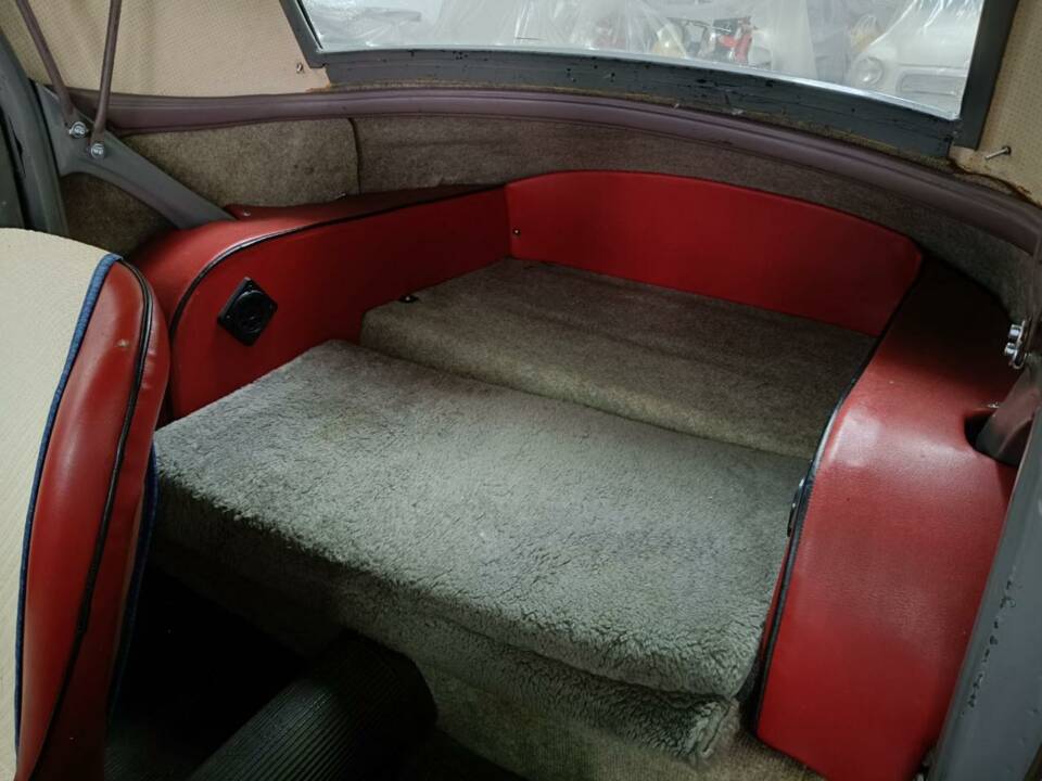 Bild 30/44 von FIAT 500 C Topolino (1950)