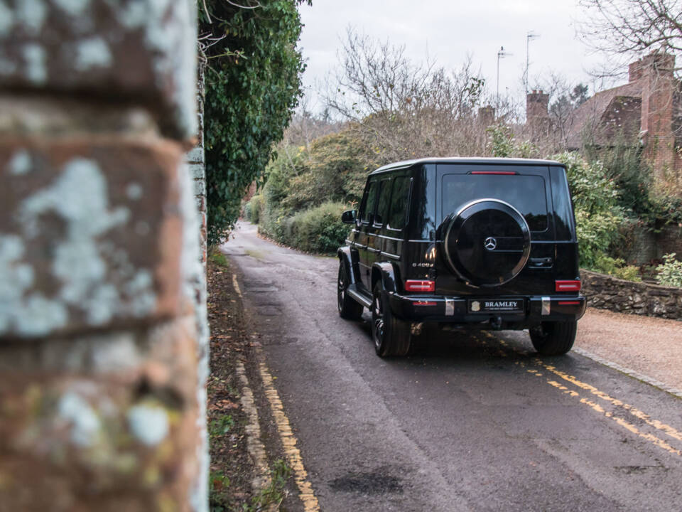 Image 11/22 of Mercedes-Benz G 400 d (LWB) (2022)