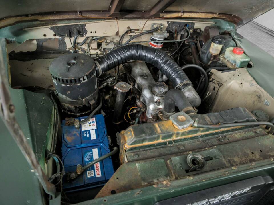Image 36/50 of Land Rover 109 (1978)