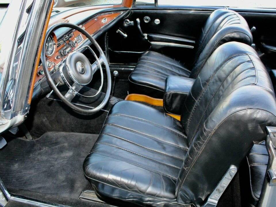 Immagine 9/17 di Mercedes-Benz 300 SE (1964)