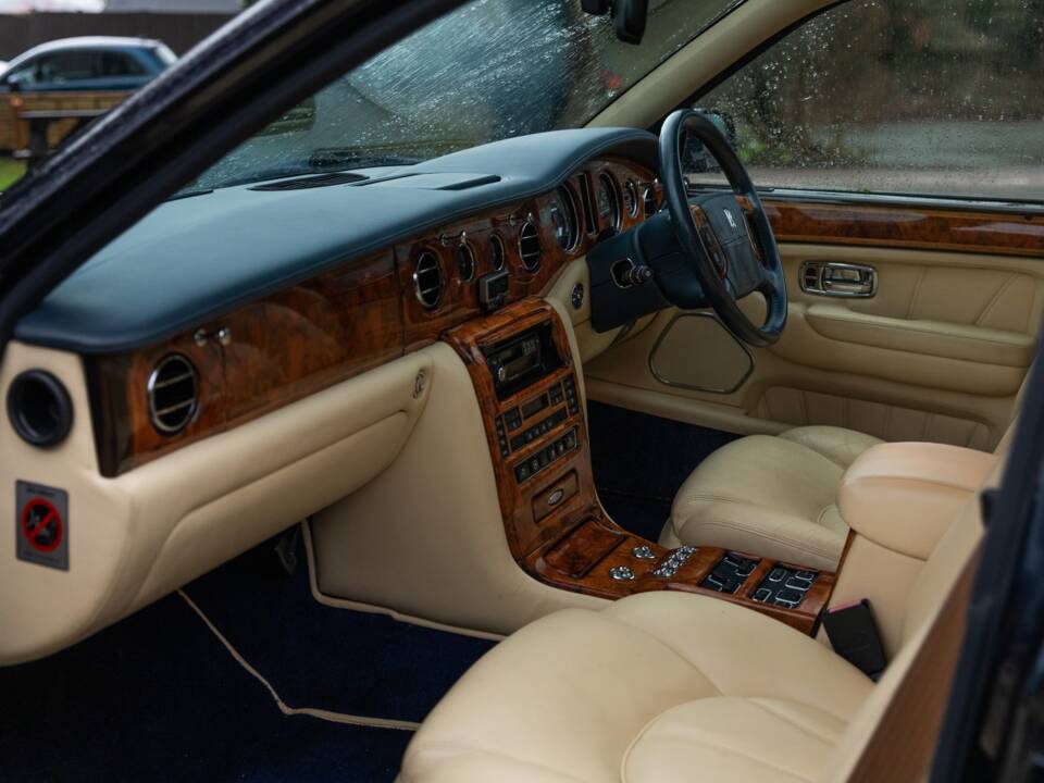 Image 43/45 of Rolls-Royce Silver Seraph (2000)