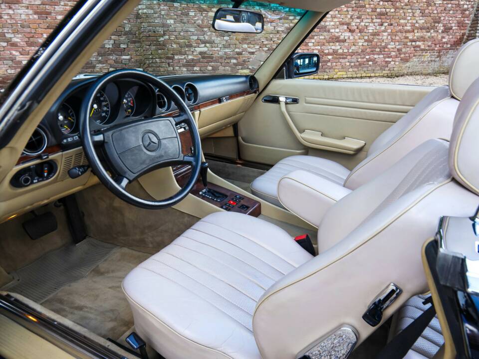 Image 41/50 de Mercedes-Benz 420 SL (1986)