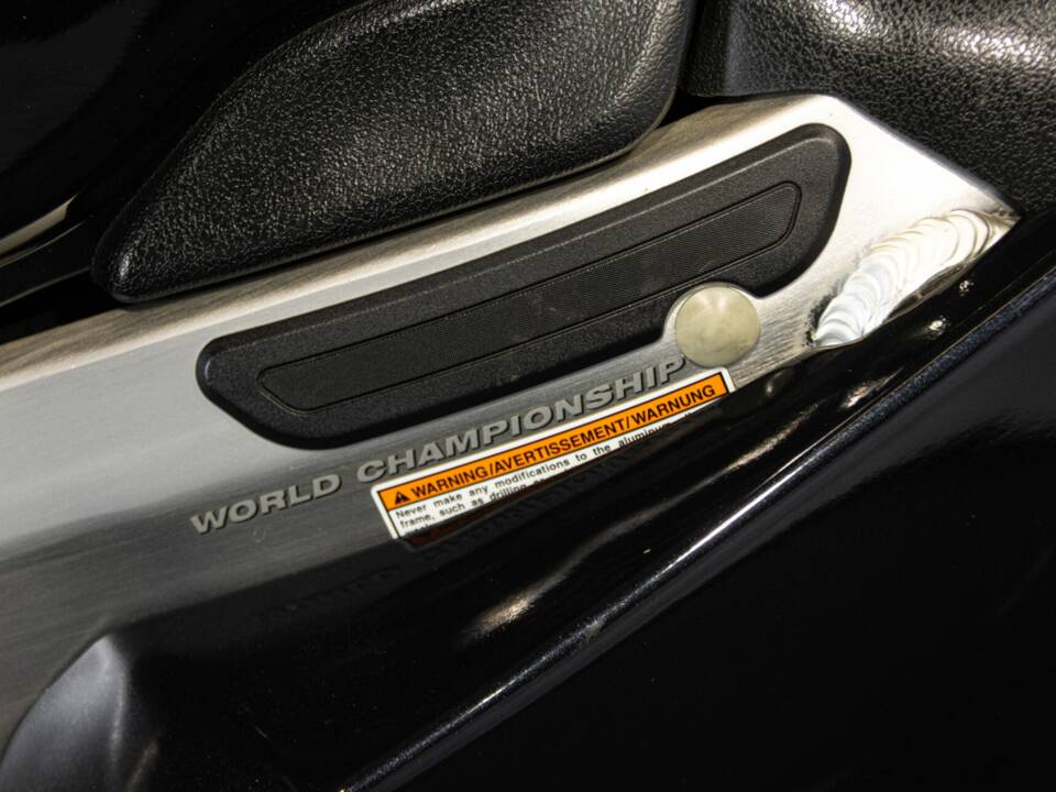 Immagine 41/50 di Suzuki GSX Hayabusa 1300 (1999)