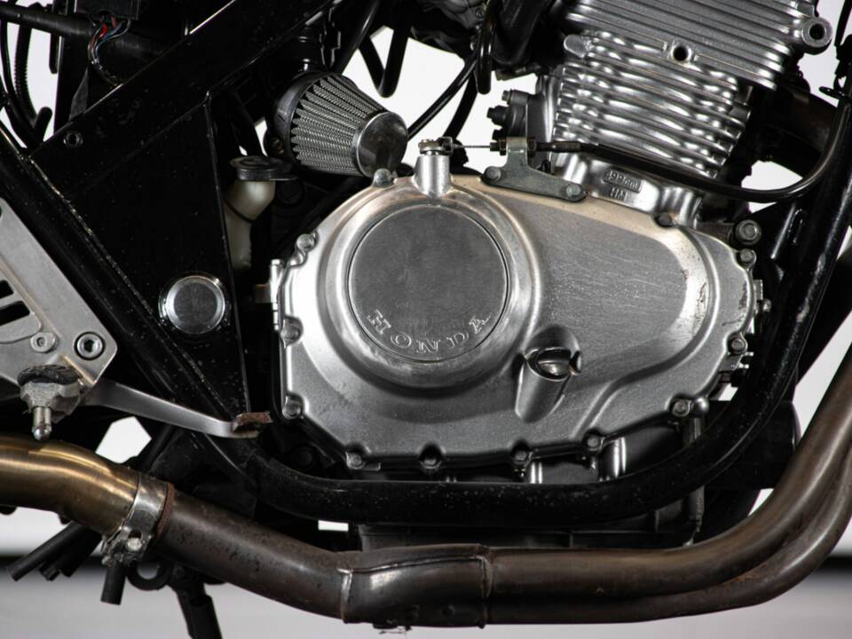 Image 23/48 of Honda CB 500E (1999)