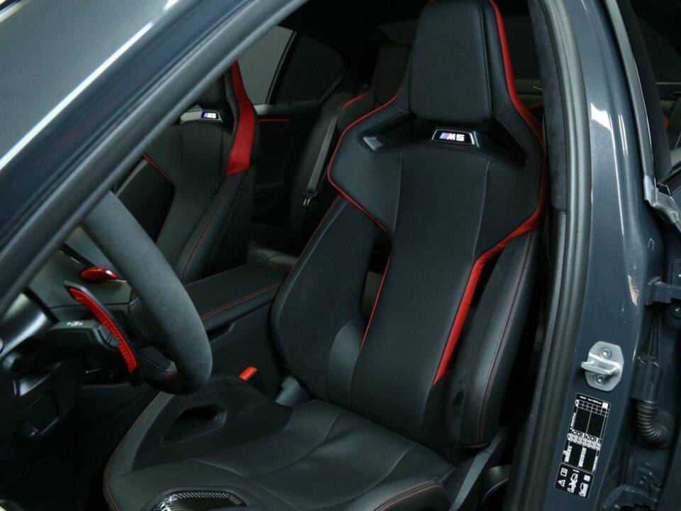 Image 13/50 of BMW M5 xDrive (2022)