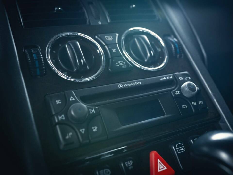 Afbeelding 10/15 van Mercedes-Benz SLK 32 AMG (2002)