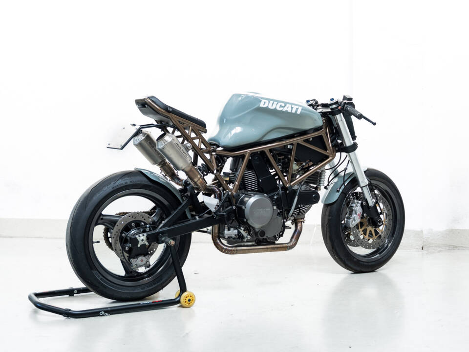 Image 4/28 of Ducati DUMMY (2002)