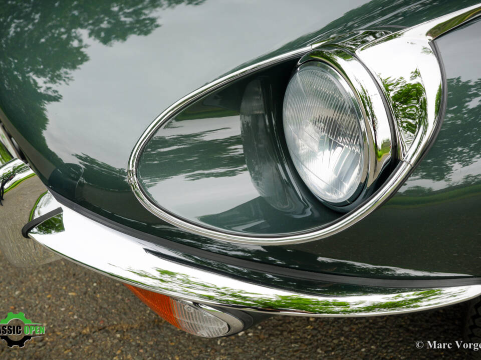 Afbeelding 34/61 van Jaguar E-Type (2+2) (1969)