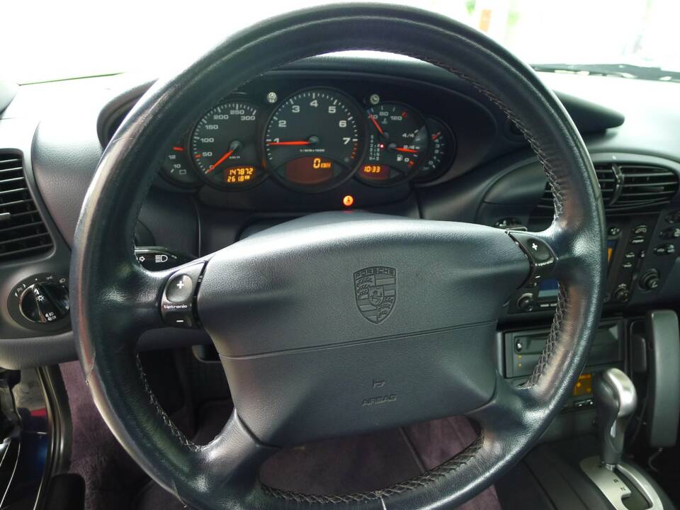 Bild 8/14 von Porsche 911 Carrera 4 (2000)