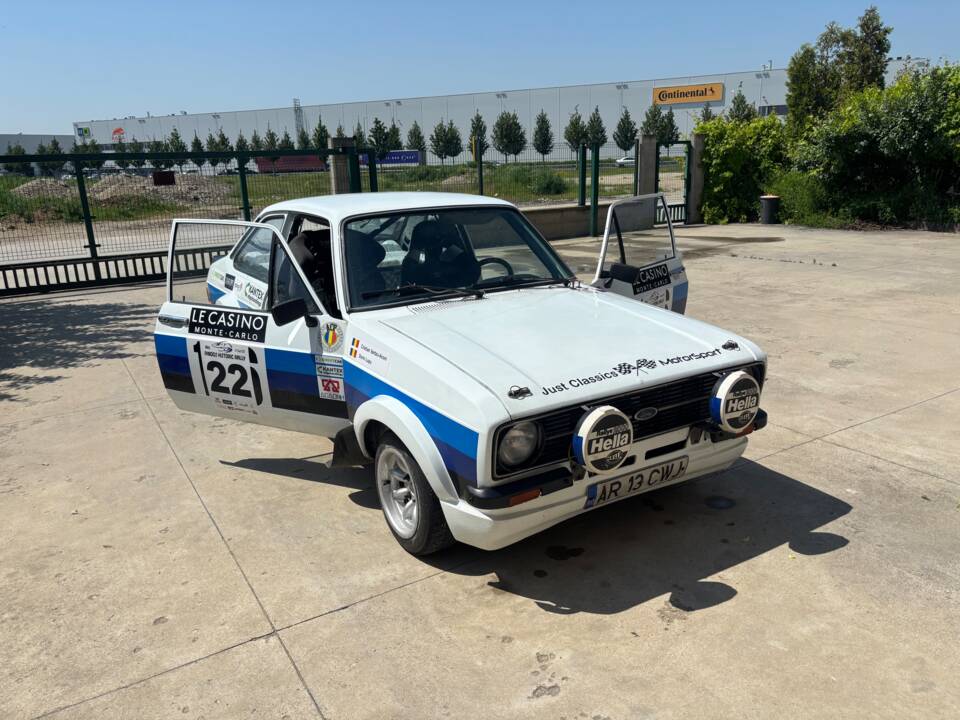 Image 13/84 de Ford Escort RS 2000 (1979)