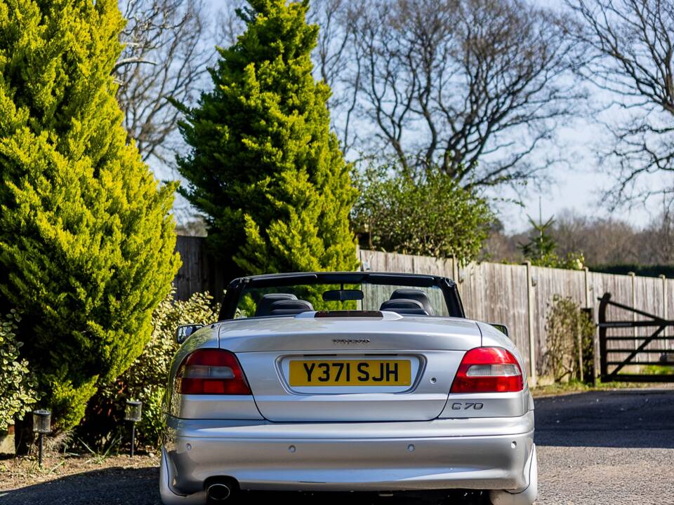 Image 15/48 of Volvo C70 2.0 T (2001)