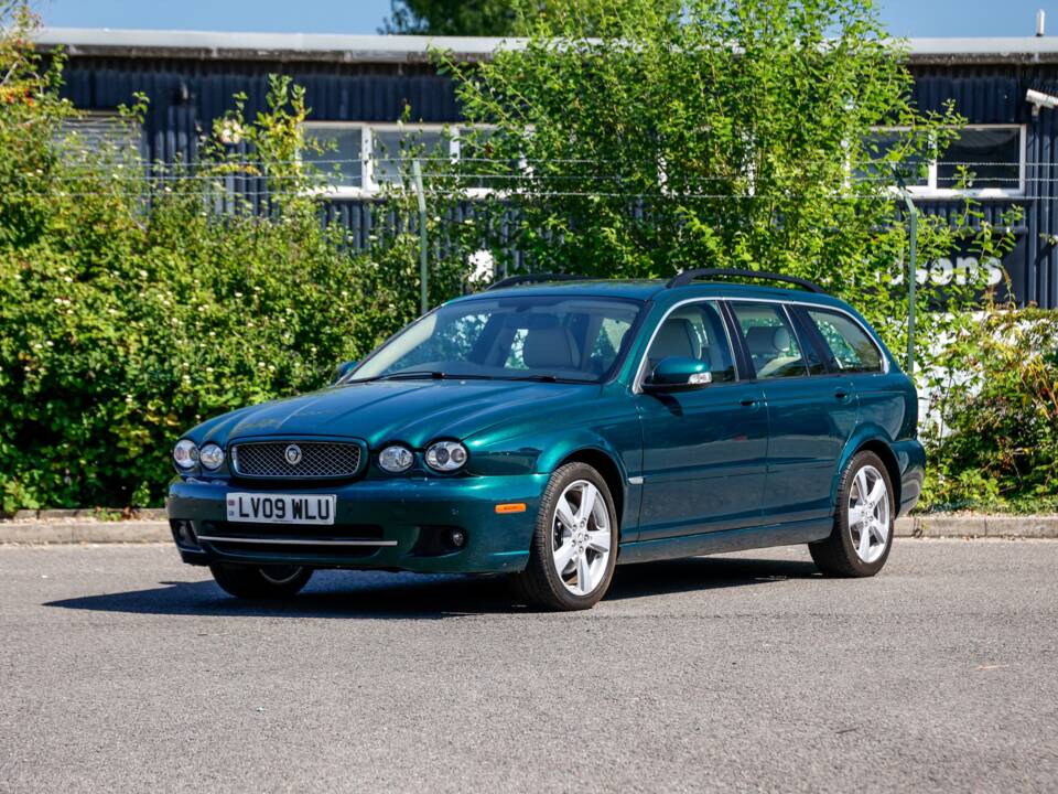 Bild 1/35 von Jaguar X-Type Estate 2.2 D (2009)