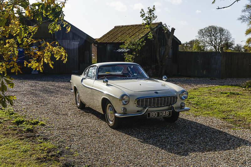 Image 36/50 of Volvo P 1800 (1962)