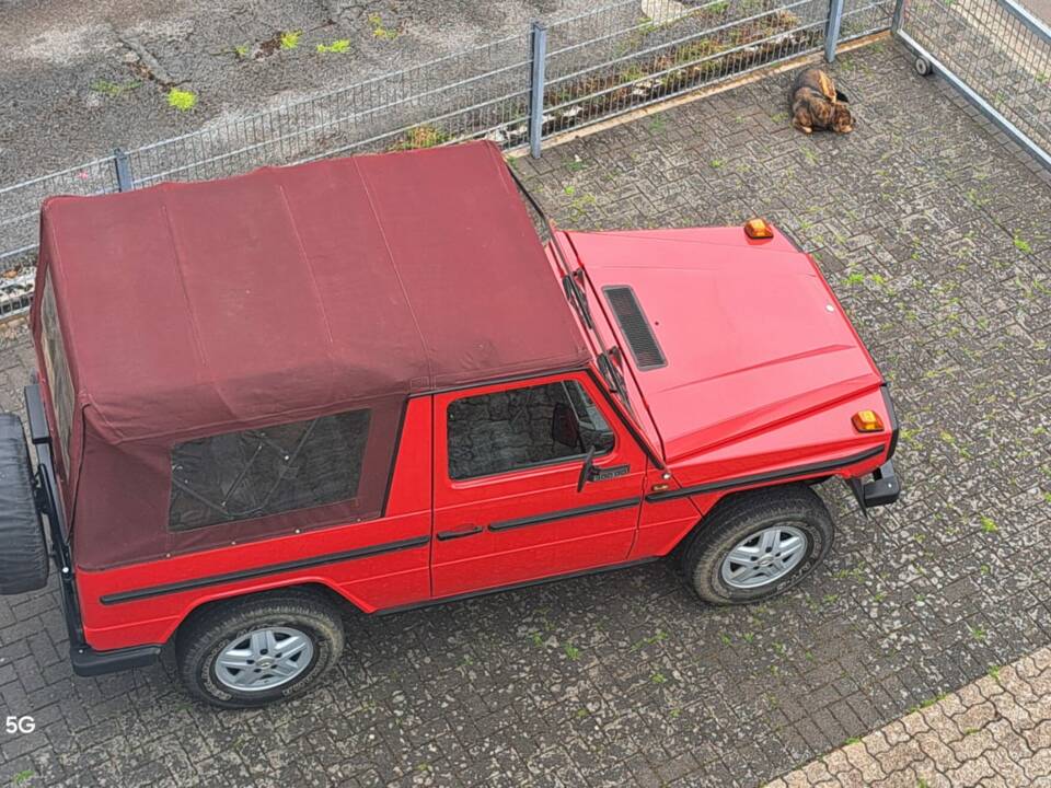 Image 15/25 de Mercedes-Benz 300 GD (SWB) (1987)