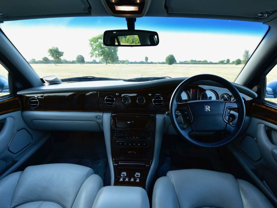 Image 44/50 of Rolls-Royce Silver Seraph (1998)