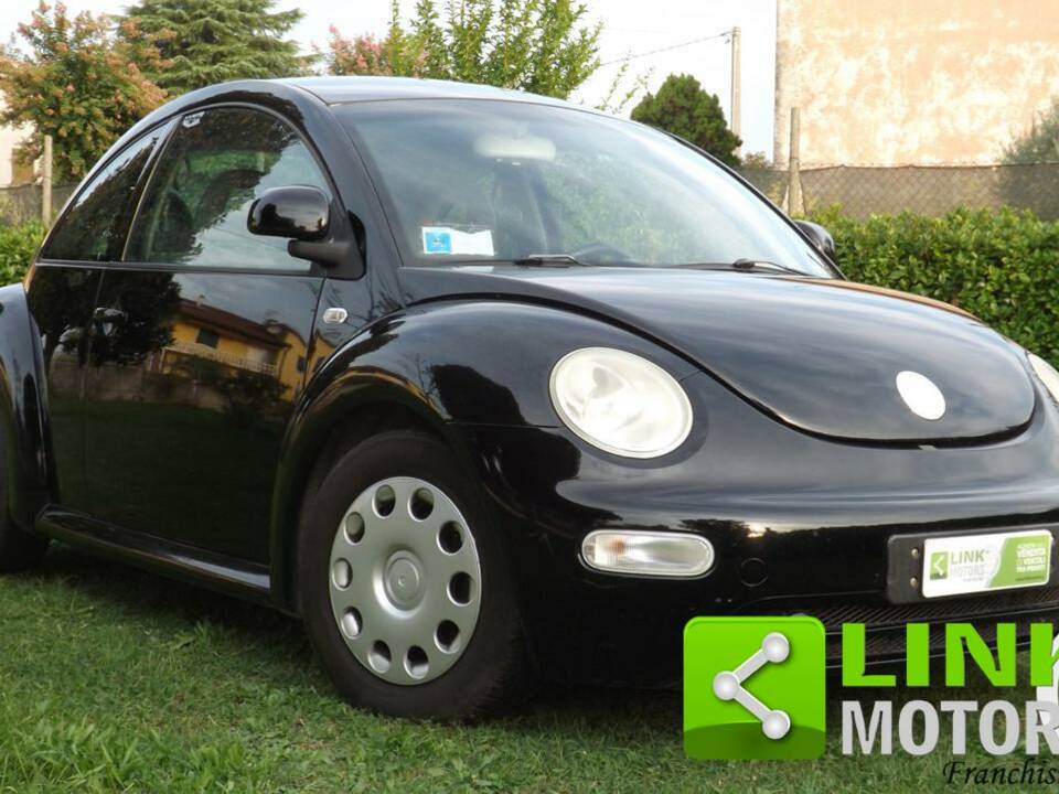 Bild 2/10 von Volkswagen New Beetle 1.9 TDI (2000)