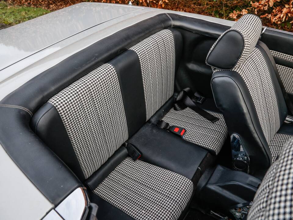 Image 27/40 of Mercedes-Benz 450 SL (1977)