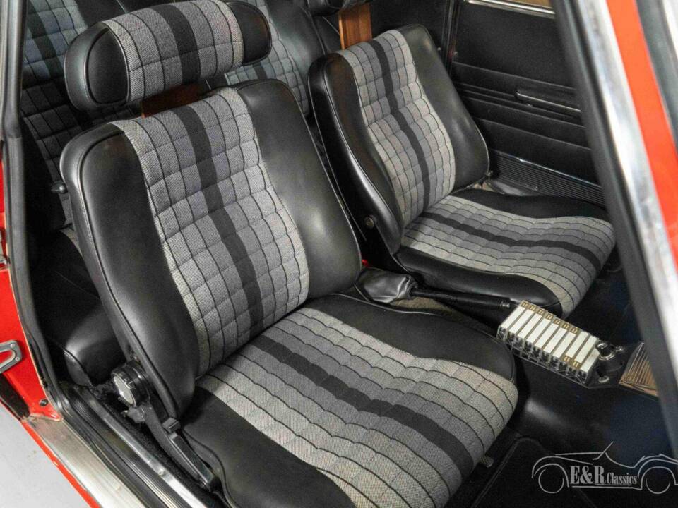 Image 7/19 of Alfa Romeo Giulia 1600 GT Junior (1975)