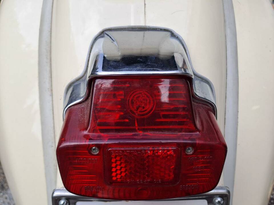 Immagine 18/35 di Piaggio Vespa 150 GL (1963)