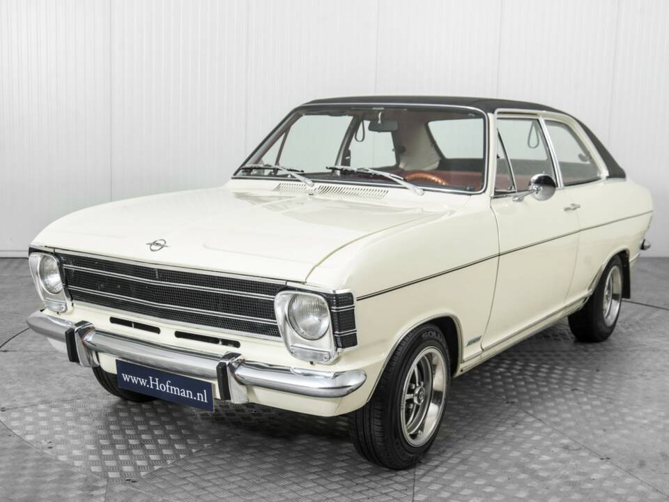 Image 17/50 of Opel Olympia 1700 S (1968)