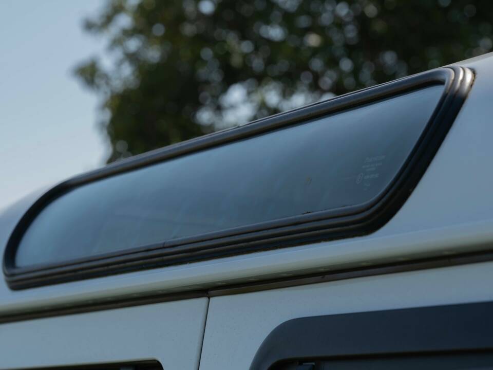 Image 10/16 of Land Rover Defender 110 (2015)