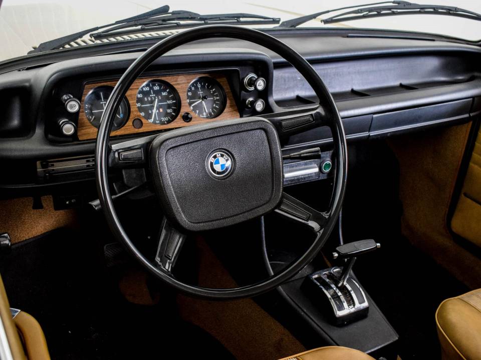 Bild 7/50 von BMW 2002 (1974)