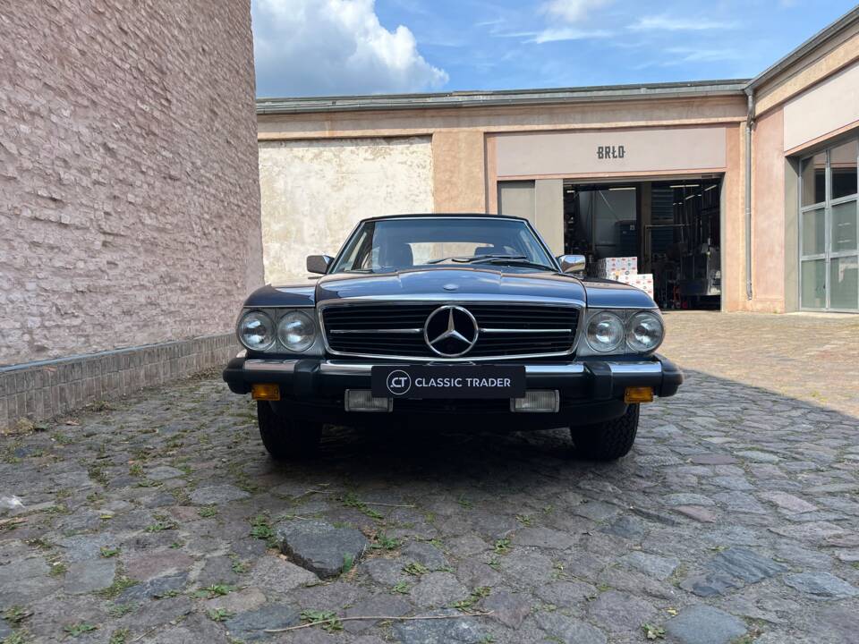 Afbeelding 2/146 van Mercedes-Benz 380 SL (1982)