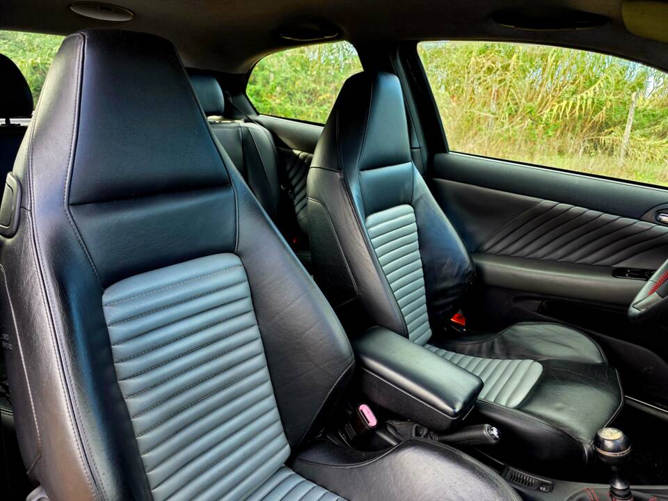 Imagen 15/31 de Alfa Romeo 147 3.2 GTA (2002)