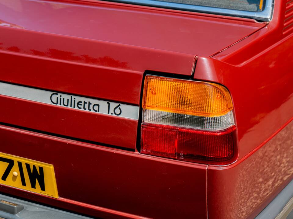 Imagen 39/50 de Alfa Romeo Giulietta 1.6 (1981)