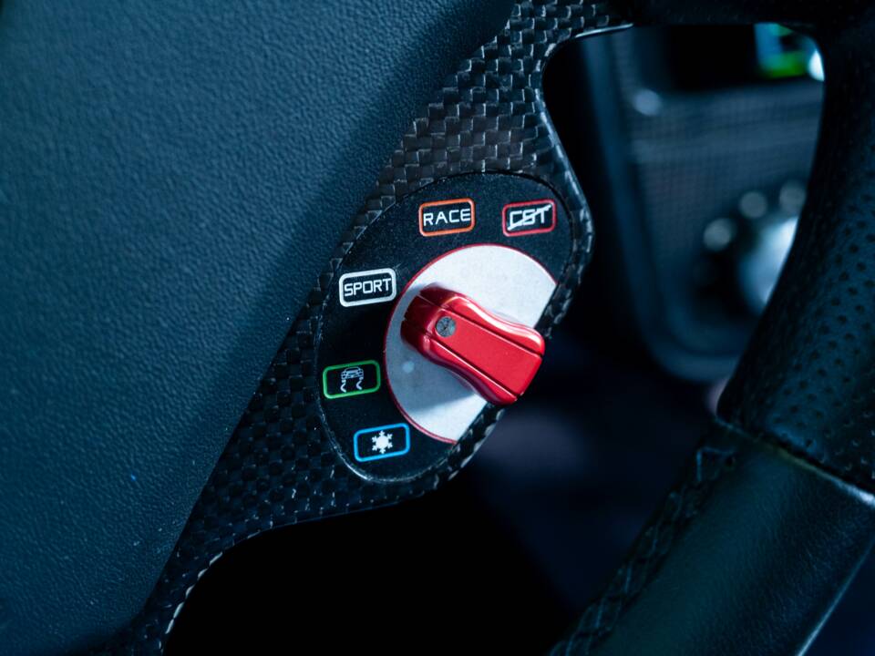 Bild 28/36 von Ferrari F 430 (2005)