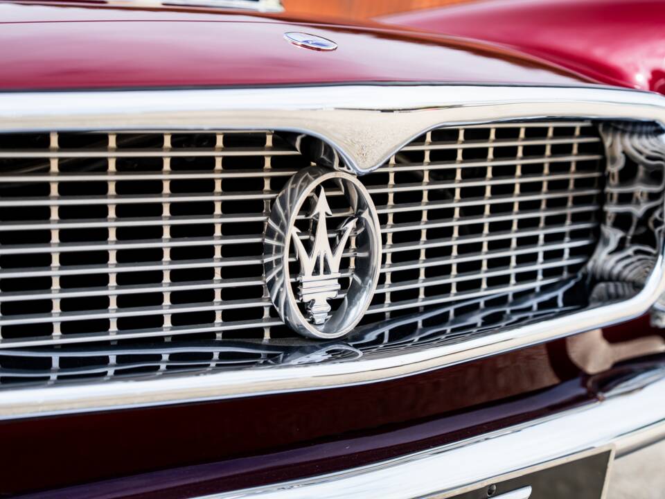 Image 47/51 of Maserati 3500 GTI Spyder Vignale (1963)