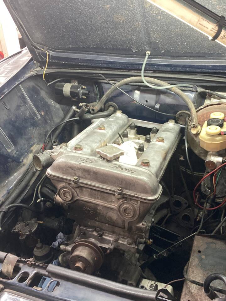 Bild 15/17 von Alfa Romeo Giulia 1.6 Super (1974)